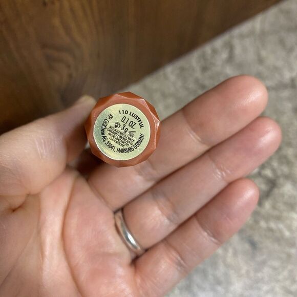 Milani Color Fetish Shine Lipstick 110 Lustful 0.1 Oz New - Picture 5 of 5